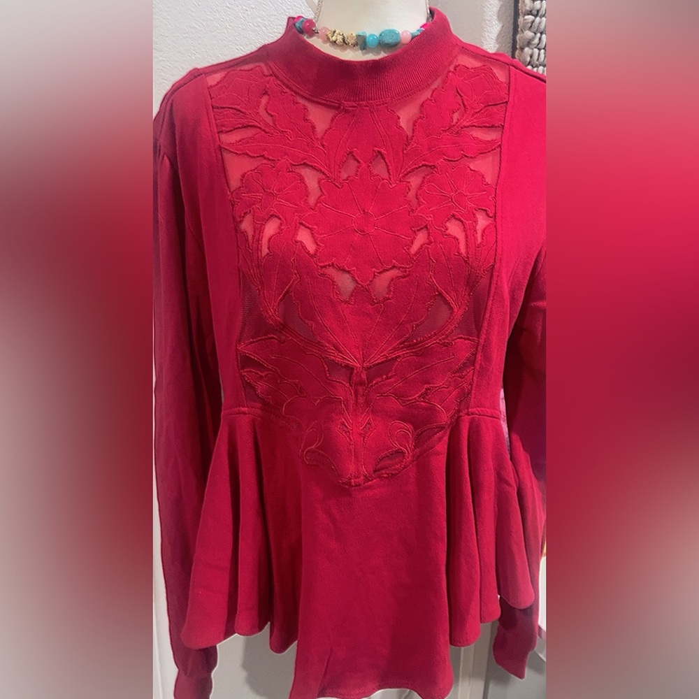 ANTHROPOLOGIE
Cutwork Swing Top - Picture 9 of 12